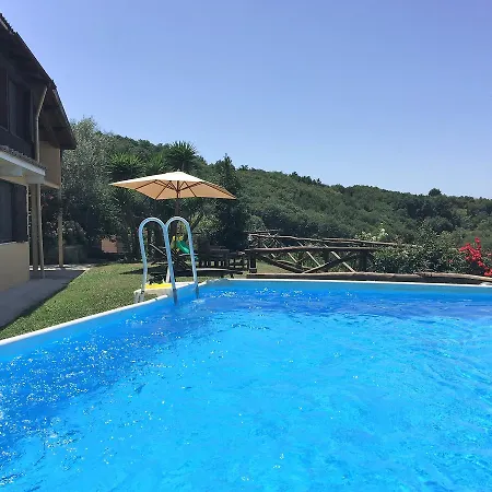 Chalet Annie Holiday home *